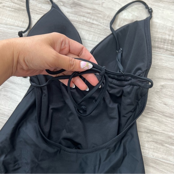 J. Crew Strappy Plunge with Beads One-piece Swimsuit Black Size 4 NWT - Picture 7 of 12